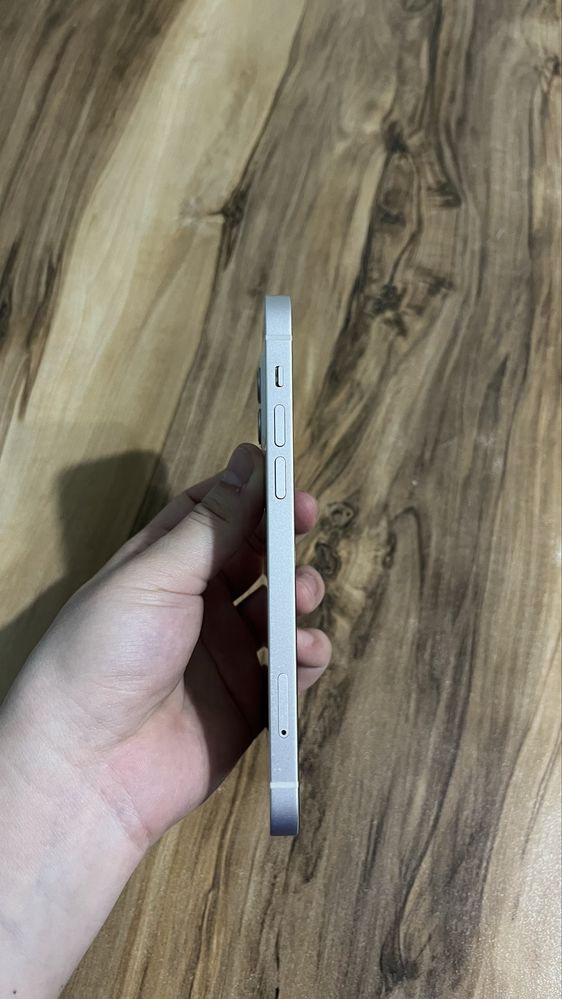 Продается Iphone 12