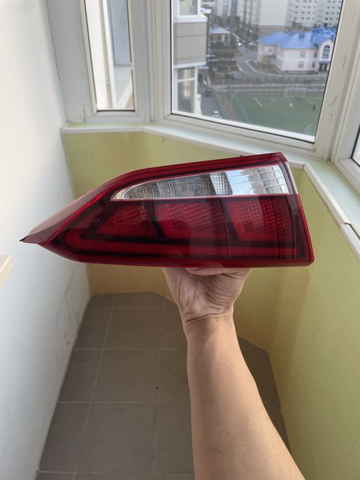 Фара и стоп сигнал на Hyundai Accent 2021.