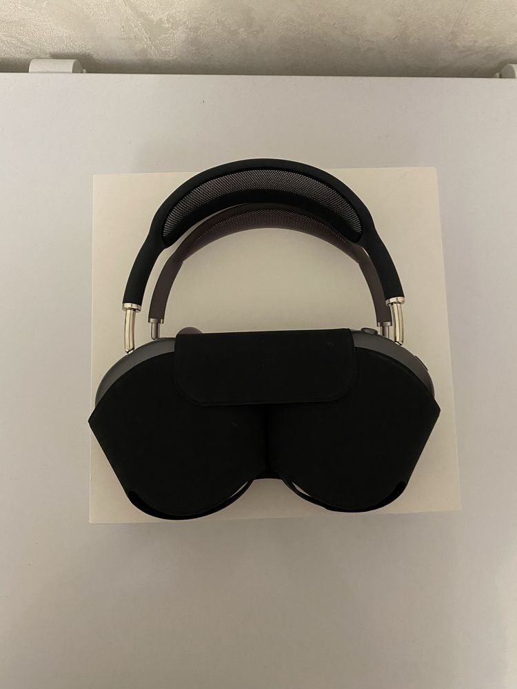Air pods Max почти новый