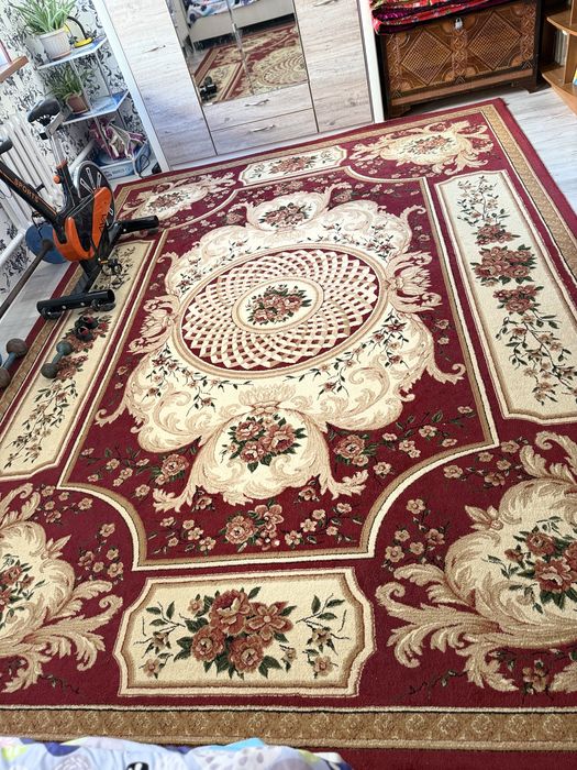 Әдемі кілем сатылады