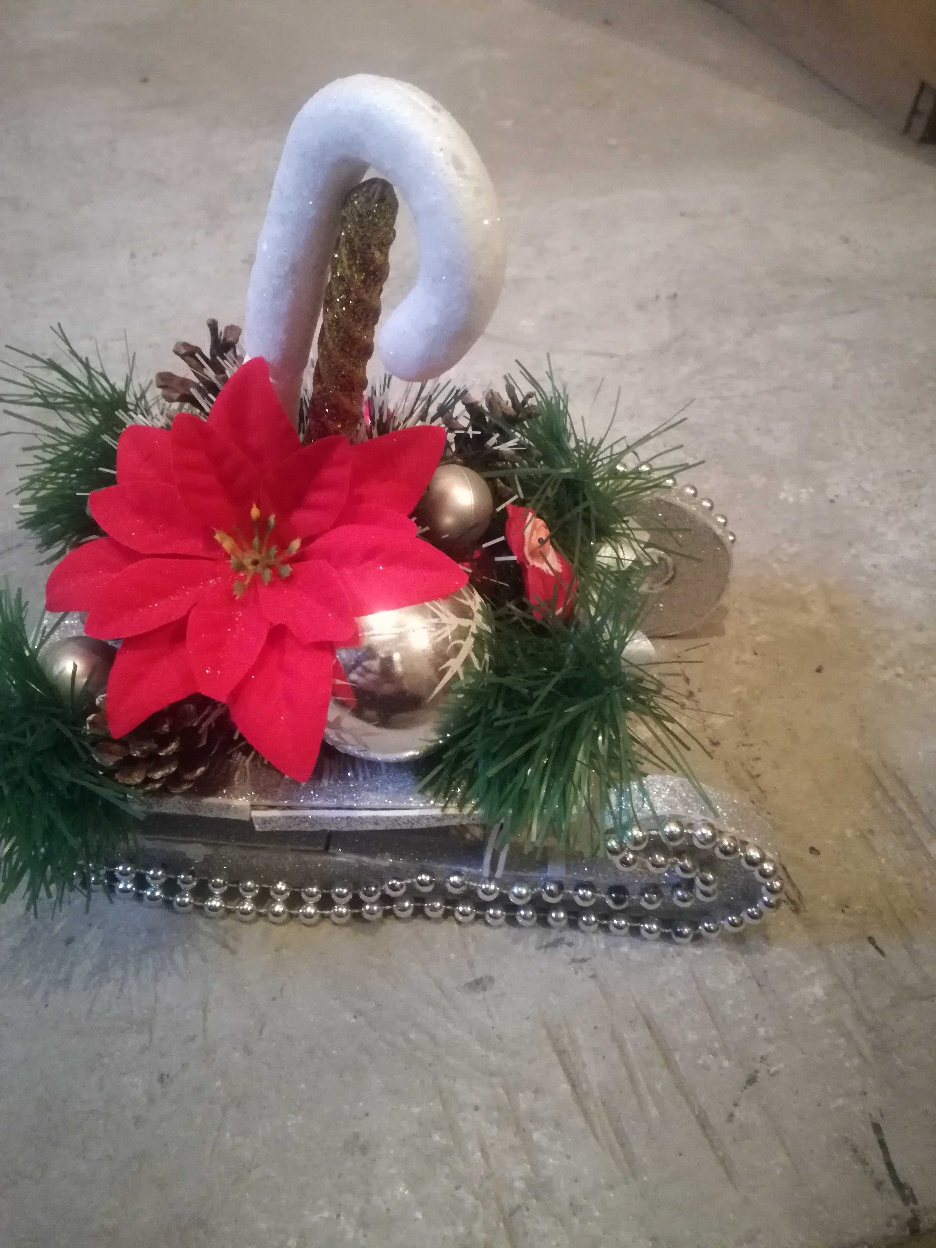 Продавам Коледна украса-шейна с декорация