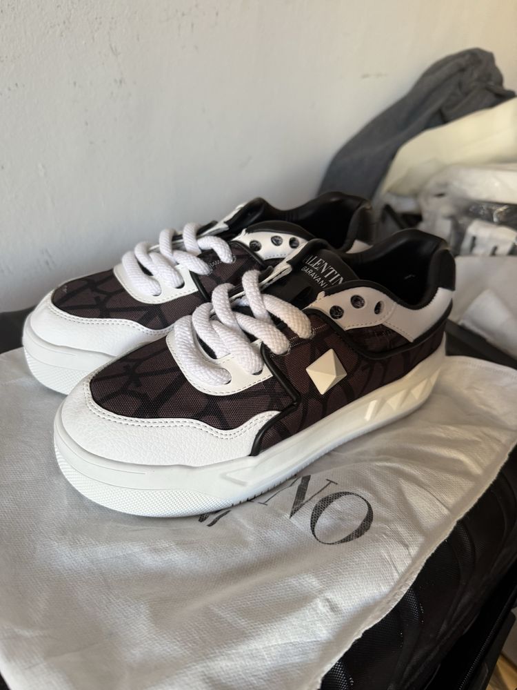 Adidasi Valentino Garavani One Stud