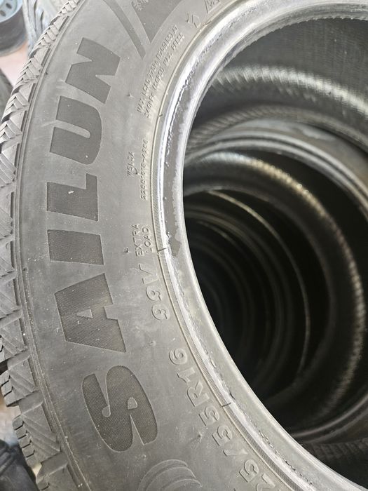 Гуми 225/55/16 2броя