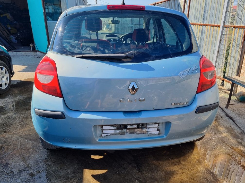 Spoiler, bară spate Renault Clio 3