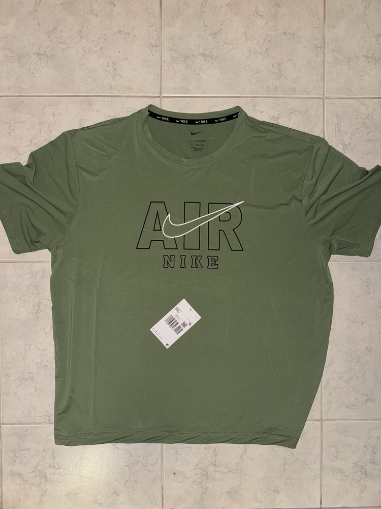 Оригинална тениска nike air XL