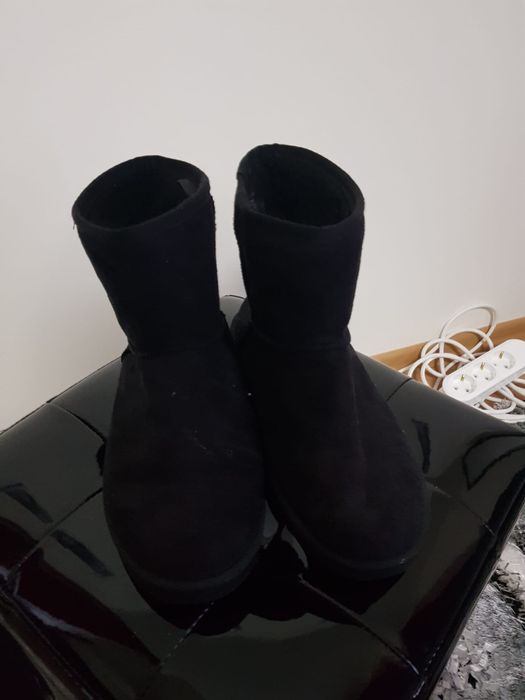 Ghete tip ugg mărimea 36