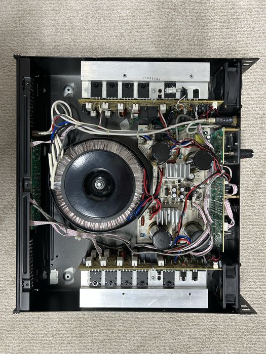 Amplificator/Statie audio_Cerwin Vega CXA-8
