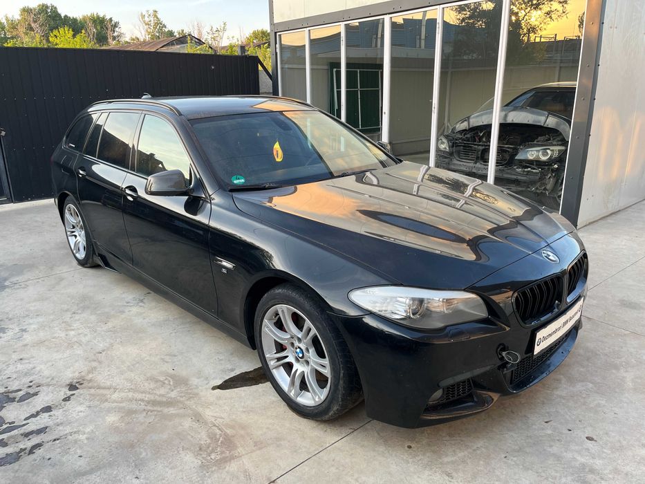 Bara fata M cu grile si proiectoare BMW F10 F11 NFL