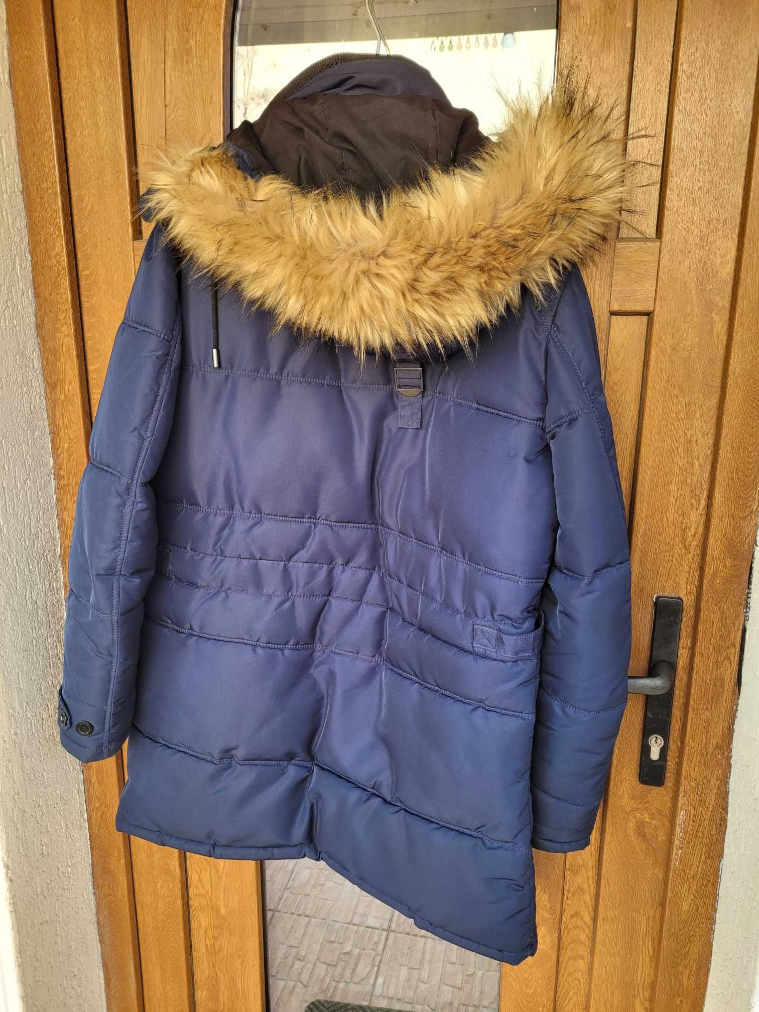 Vand geaca barbateasca, Model Parka, Brand Zara, marimea M