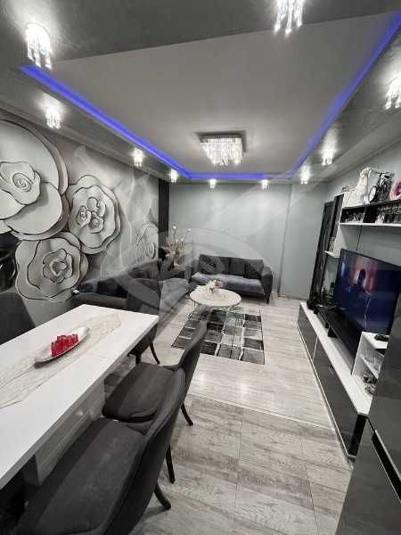 Продава се Многостаен апартамент в Бургас, Меден рудник - зона А - 90 кв.м за 2212 €/кв.м - Снимка #4