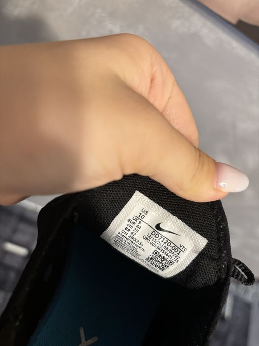 Adidasi Nike Air max 270