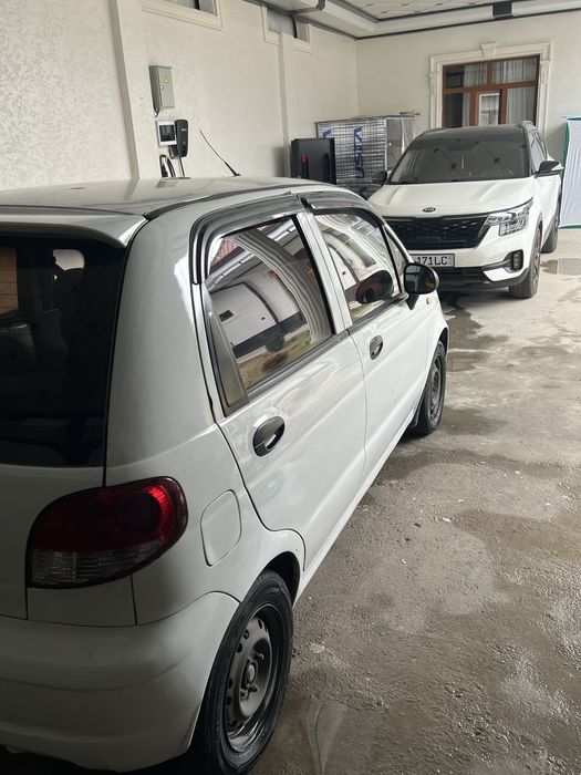 Matiz 2007 3 tali sotiladi