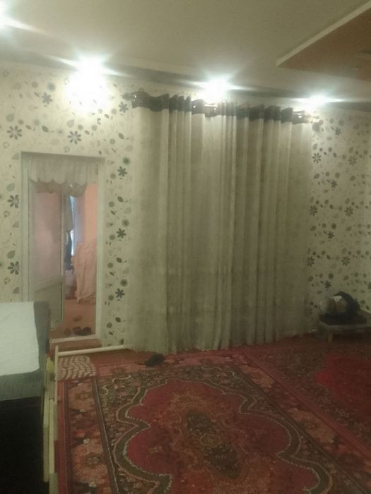 Кичик ховли сотилади