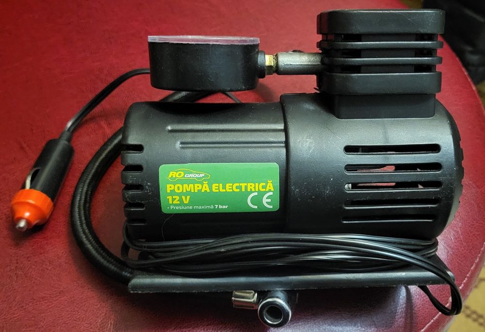 Vând minicompresor auto