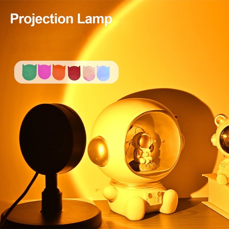 Настольные лампы проекция разноцветные на пульте