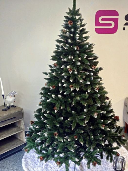 Brad artificial! Sunt noi sigilate