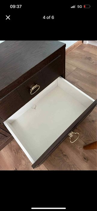 Шкафче с чекмеджета