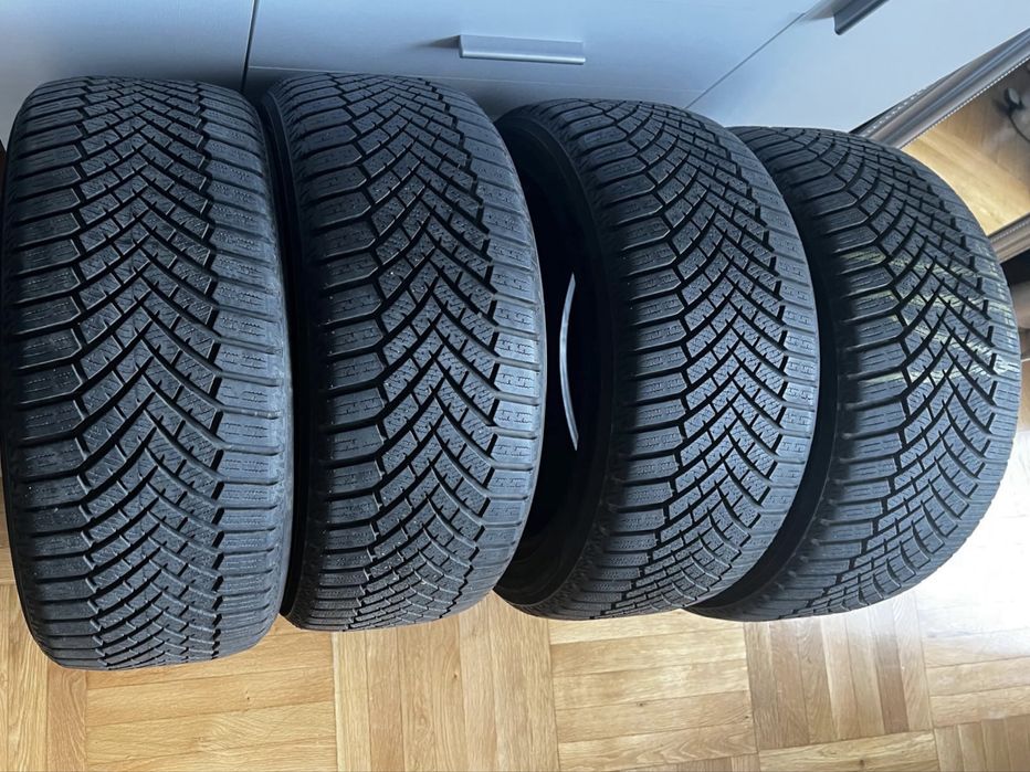 Yokohama BLUEARTH 225 45 17 Гуми