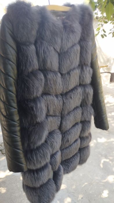 Продам меховую шубу