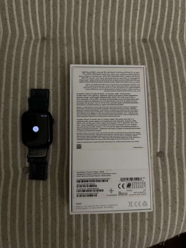 Продам iPhone 12 128 apple watch 7