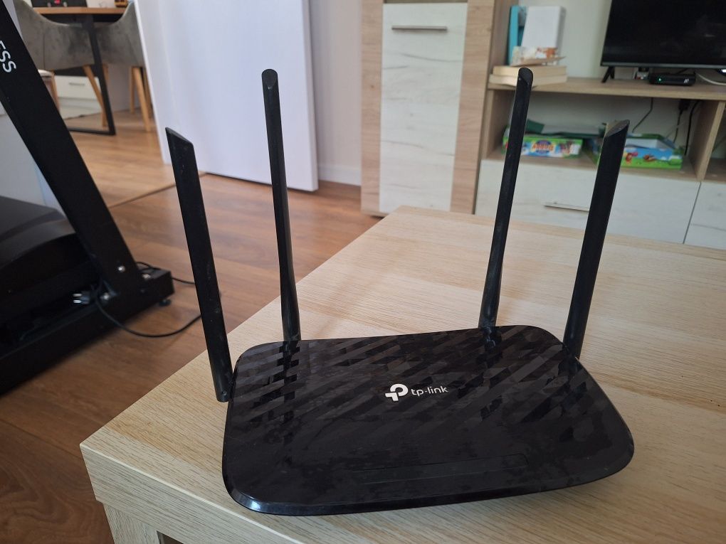 Безжичен рутер TP-LINK Archer A6, AC1200, 5xGbe, 4x външни антени, MU-