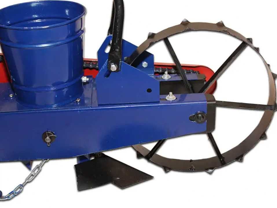 Semanatoare de precizie manuala de porumb si seminte cu fertilizator