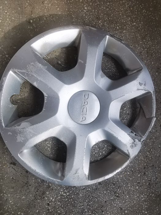 Capac DACIA R15  (prindere rupta) / Capac Logan Sandero Lodgy R15