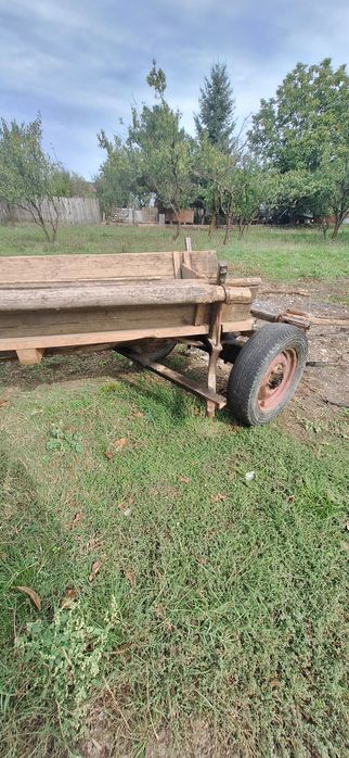 Căruță De vanzare