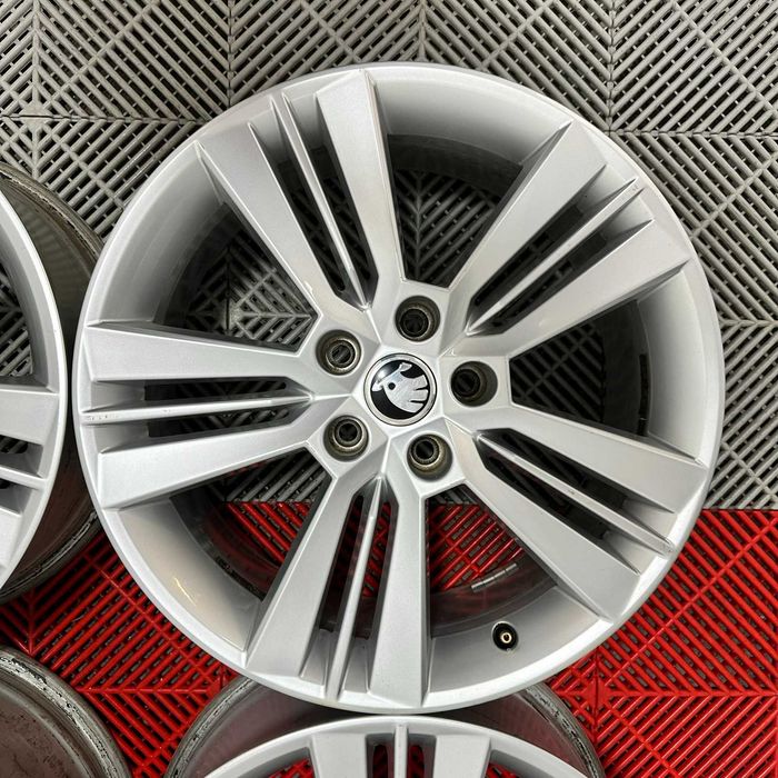 Jante Skoda Octavia R 18 Pictoris •IN RATE •GARANTIE•