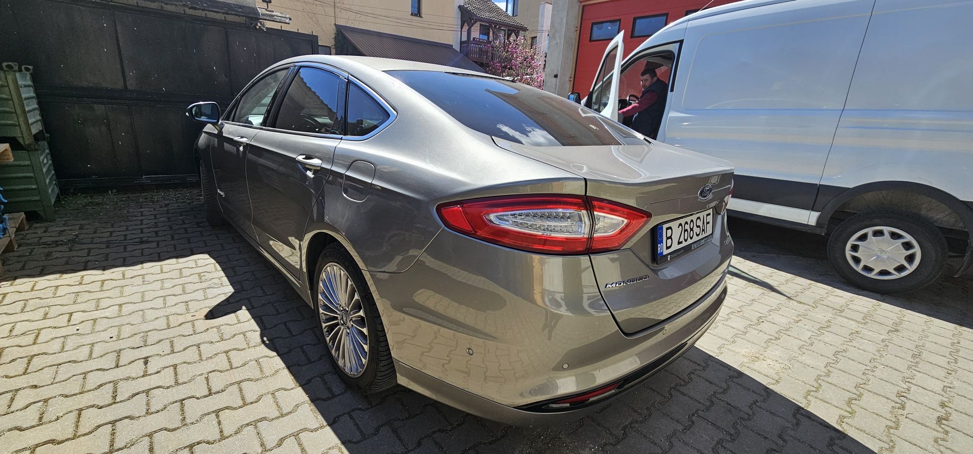 Ford Mondeo Titanium Hibrid