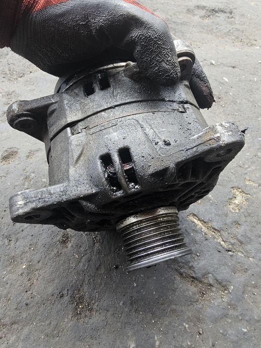 Alternator Opel Movano 2.0 2008