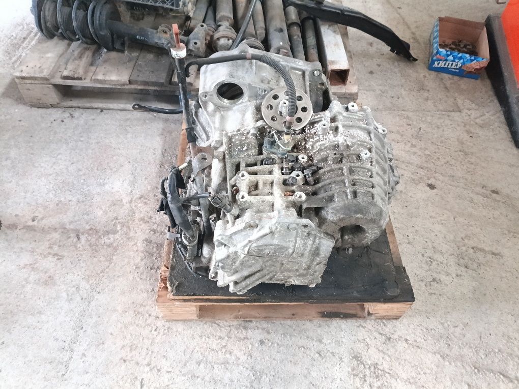 На части Авенсис 2.4 vvti