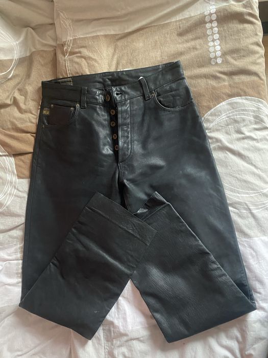 Vand pantalon de Piele pt barbati.