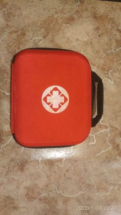Сумка-аптечка жёсткая с ручкой