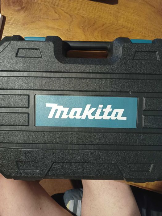 профисионален безчетков  ъглошлайф MAKITA 36 v . made in japan.