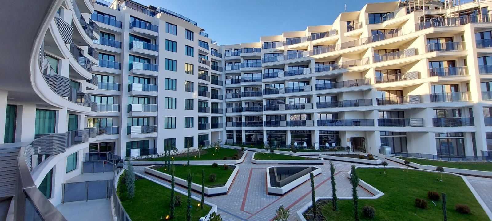 Страхотен двустаен апартамент в комплекс "SKYLINE".