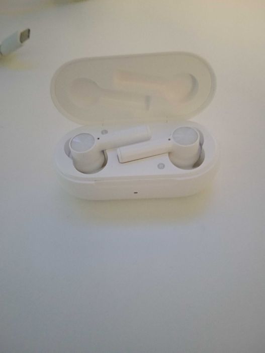 Căști wireless " ONE PLUS BUDZ Z " model " E 502 A