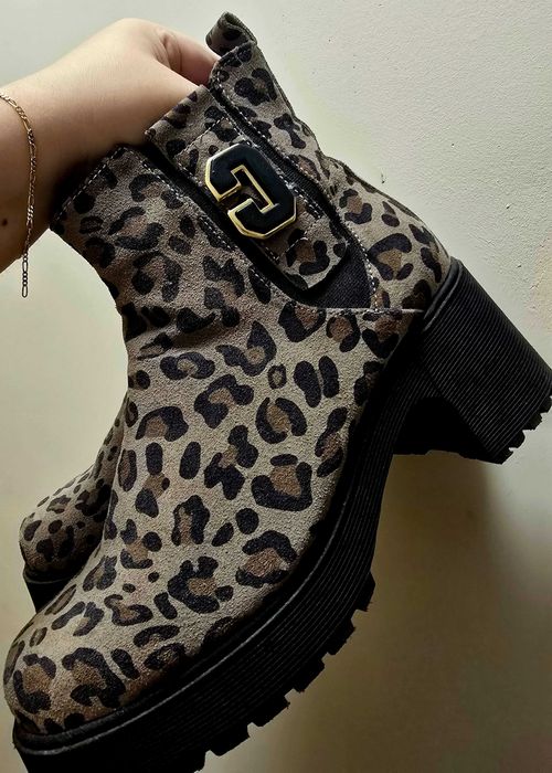 Дамски боти - с леопардов принт