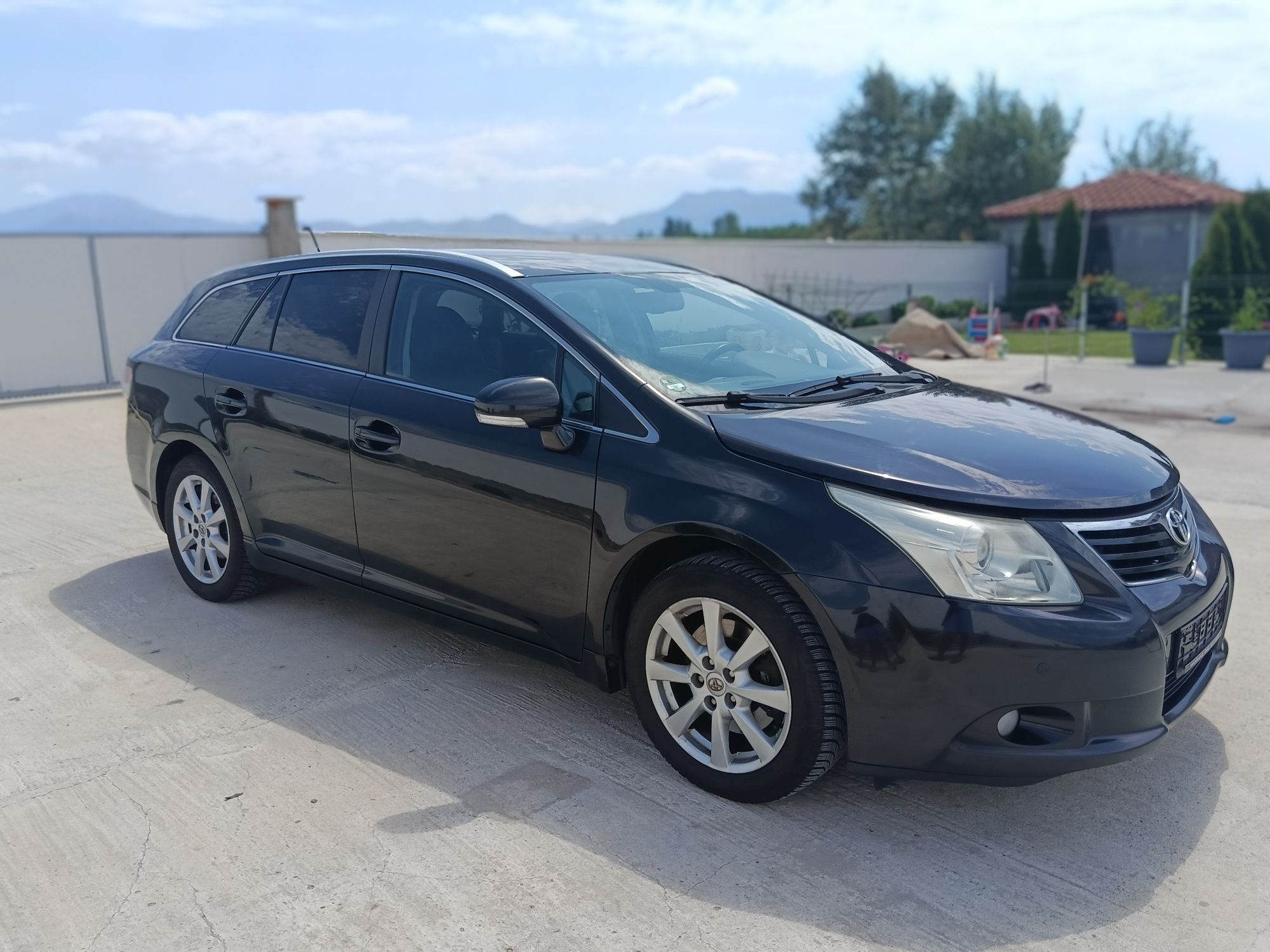 Авенсис Т27 2.2 150кс