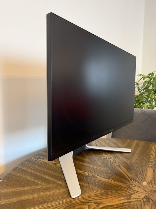 Monitor Alienware 27 inchi 240 hz