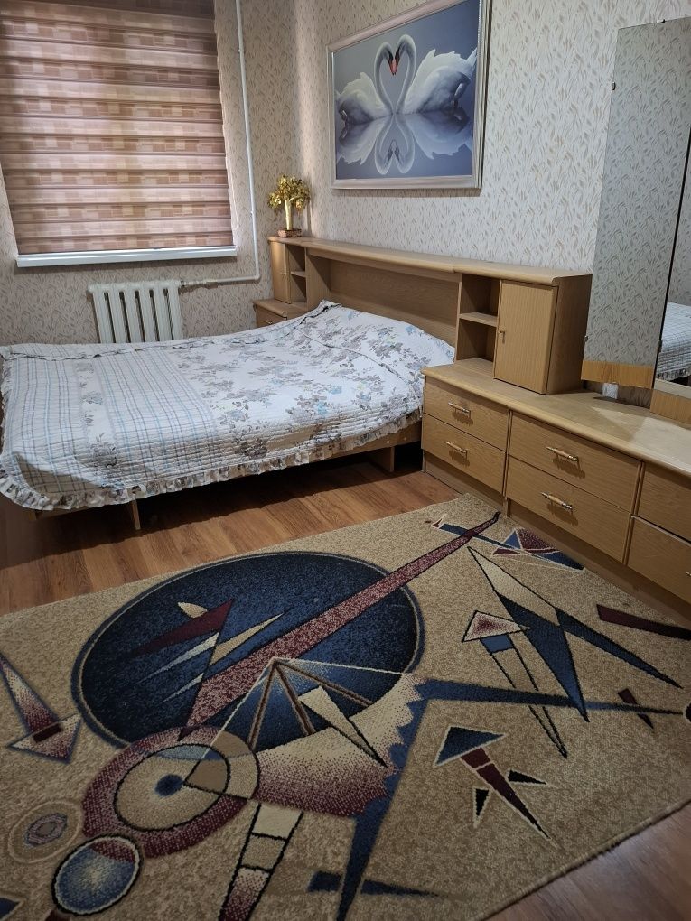 Продаётся спальный гарнитур