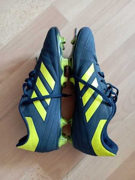 Футболни обувки 38,5