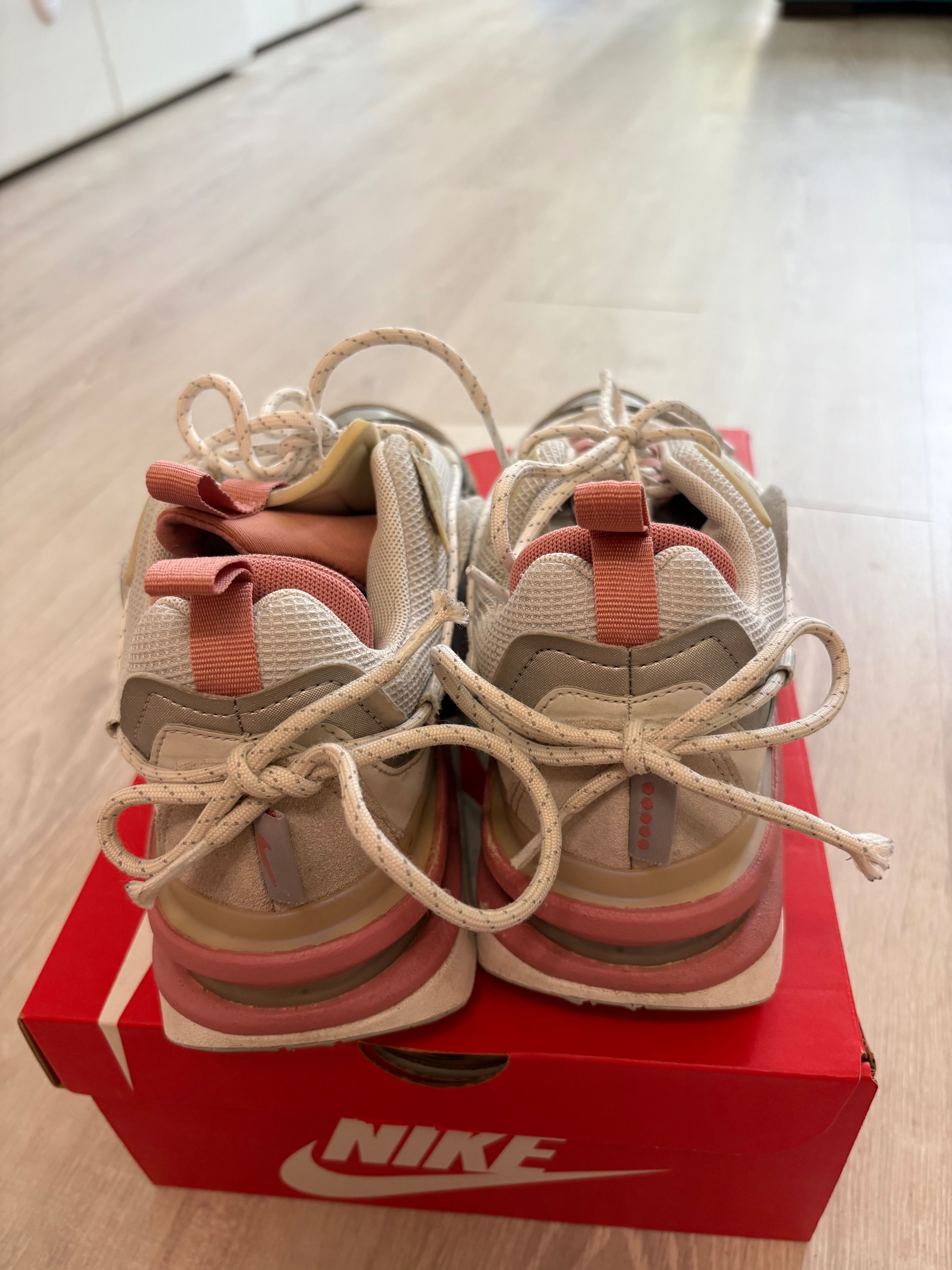 Дамски маратонки Nike furyosa