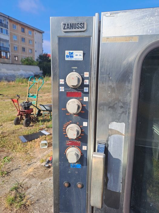 Cuptor mare pe gaz pentru patiserie 10 tavi