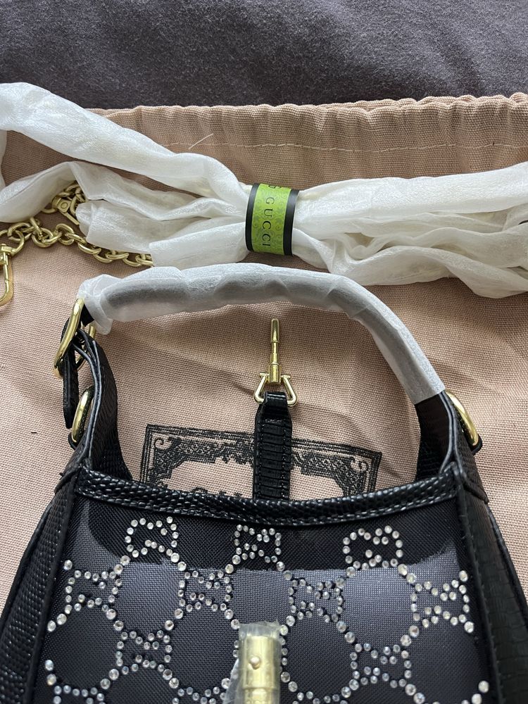 Нова уникална чанта Gucci