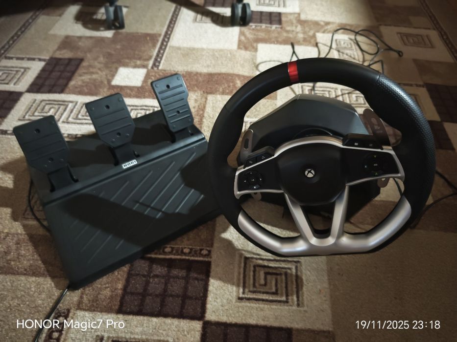 Игровой руль Hori