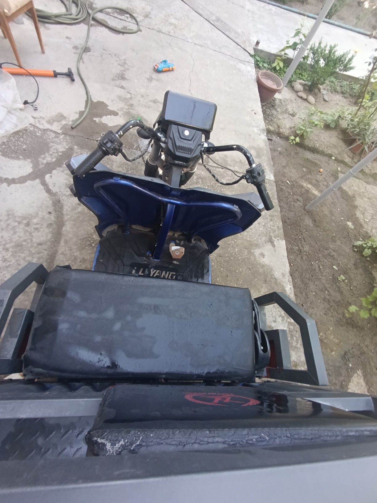 Elektro yuk motosikl