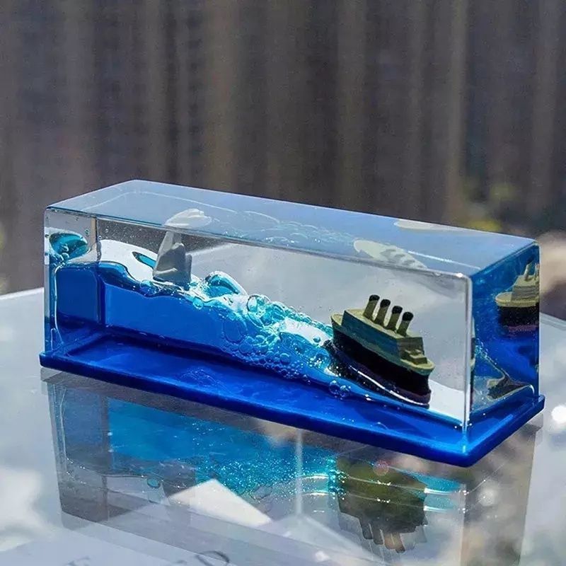 Миниатюрная модель корабля Titanic и айсберга , пираты в море!
