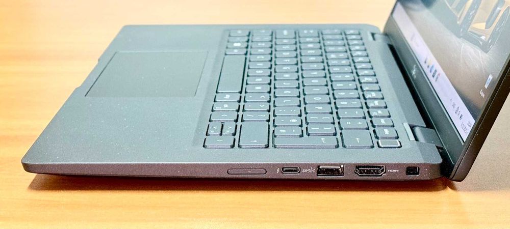 Dell Latitude 7430 / i5-1250P 12-Core / 16GB DDR5 / 256GB SSD /FHD IPS