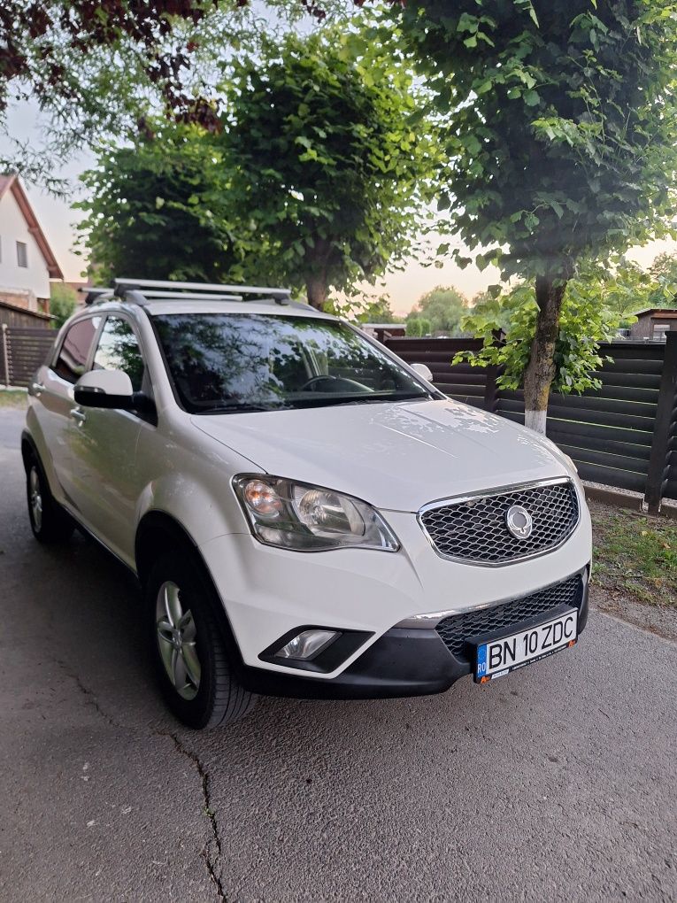 korando SsangYong  an 2012 motor 2.0 177 cp 4 x 4 inteligent unic prop